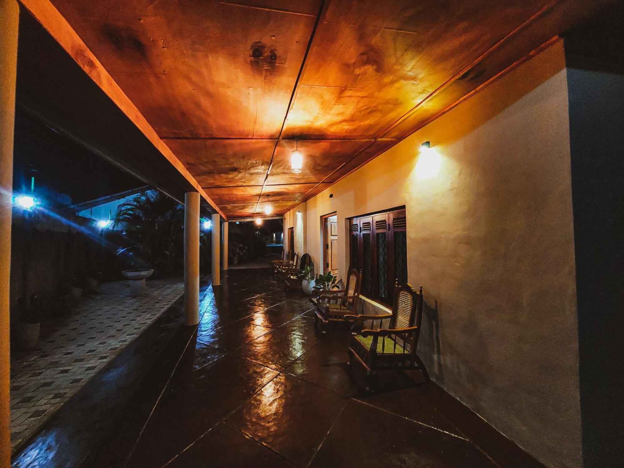 Villa Tranquil Kandy Peradeniya Esterno foto